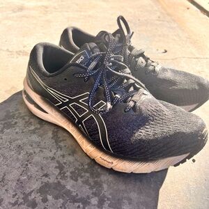 Asics Gt-2000 women's 8,5